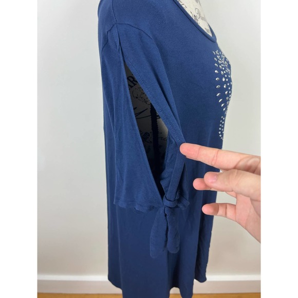 WestPort Blue and silver bedazzled short sleeve blouse with cutouts in arms - Picture 6 of 10